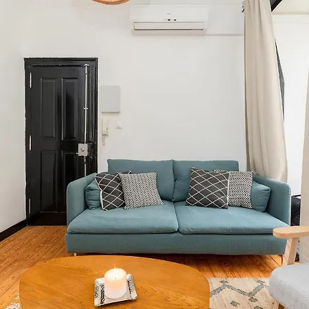 The River House Apartment