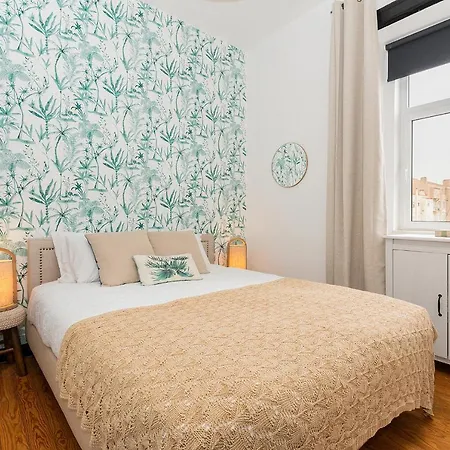 The River House Apartment